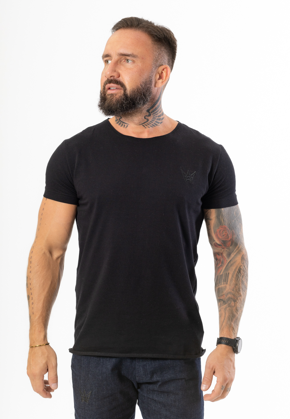 Czarny T-shirt z Krótkim Rękawem i Haftowaną Czarną Koroną